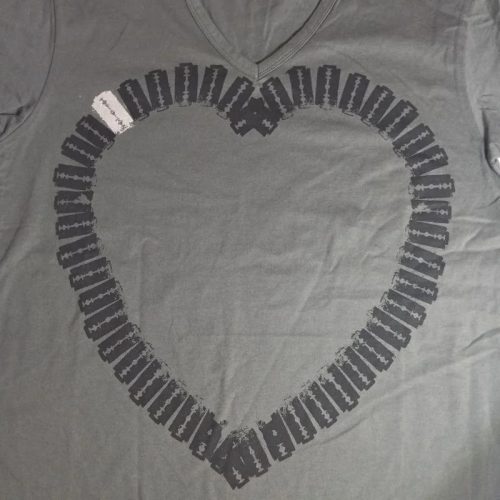 Caractéristique szürke V-nyakú borotvapenge szív mintás póló