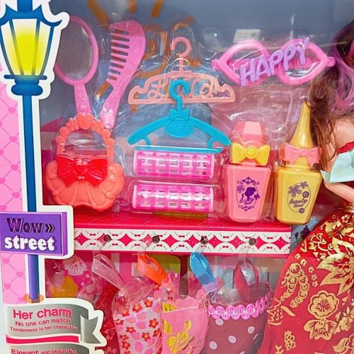 Fashion Girl – 29 cm-es Divat Baba 4 ruhával és kiegészítőkkel (Új, bontatlan)