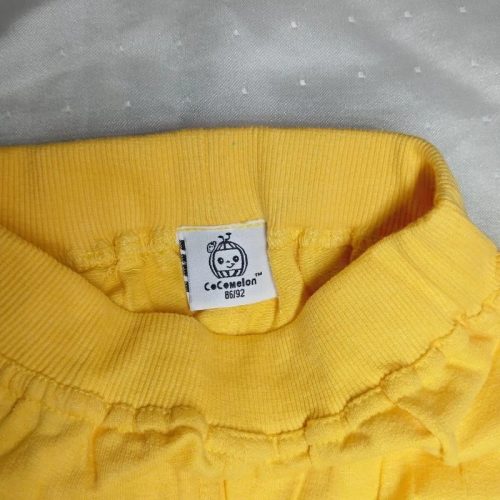 Cocomelon – sárga fiú rövidnadrág (86/92)