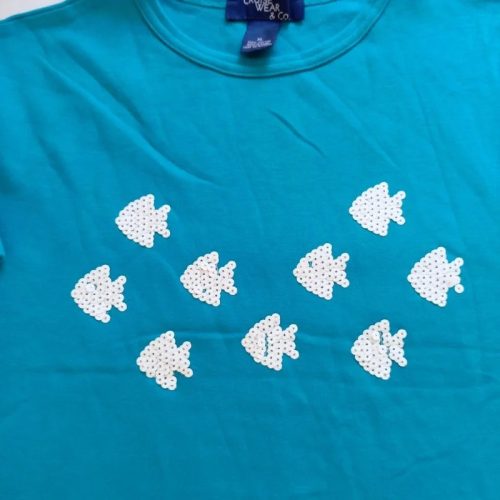 Cruise Wear – Flitteres, Hal mintás női póló, új (címke nélküli)