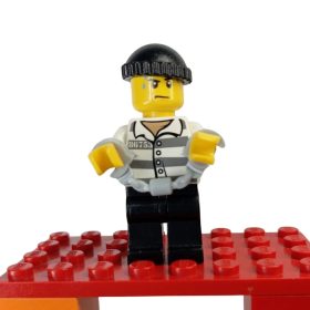 LEGO City Rab minifigura – eredeti, kézi bilincsekkel, 3 éveskor felett