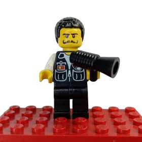   LEGO City Rendőr Minifigura 6+ – Eredeti, kiegészítőkkel