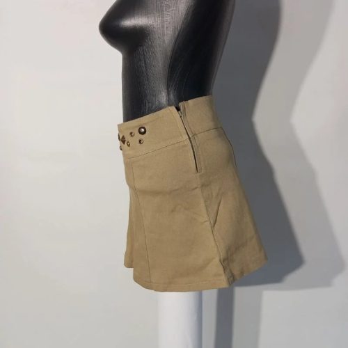 Mayo Chix őzbarna mini szoknya szegecses derékkal, S méret 