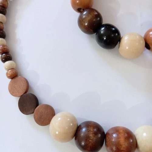 Natúr fa gyöngy nyaklánc és karkötő szett – gumis zsinóron, kézzel fűzött