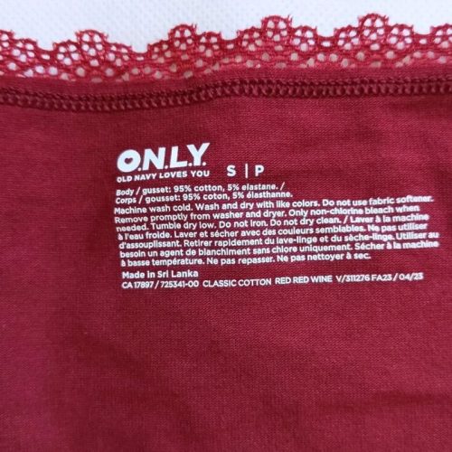 O.N.L.Y bordó csipkés bikini bugyi – S