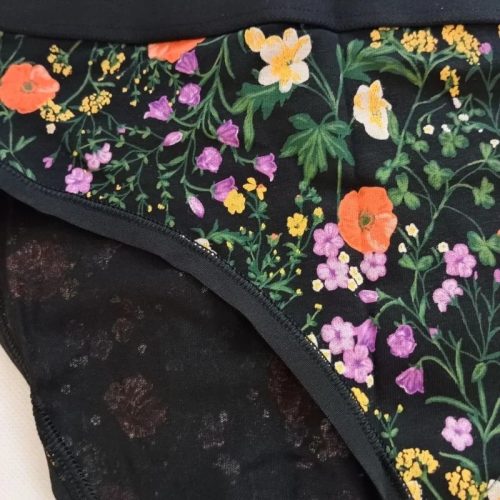 ONLY fekete, virágmintás magas derekú bikini alsó – Cotton Classic Wild Poppy (L)