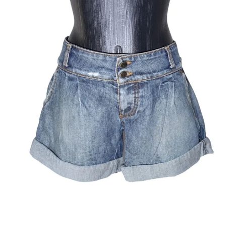 Pinko női farmer sort – vagány, hajtott szárú vintage stílusban