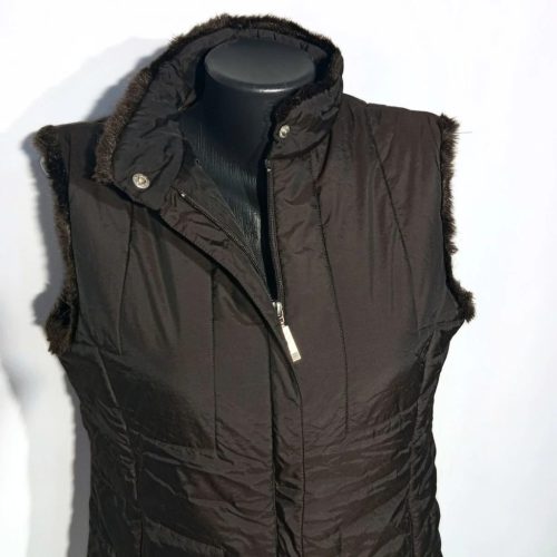 TCM női gesztenye barna steppelt pehelymellény műszőrme szegéllyel – EU 42–44 (L–XL)