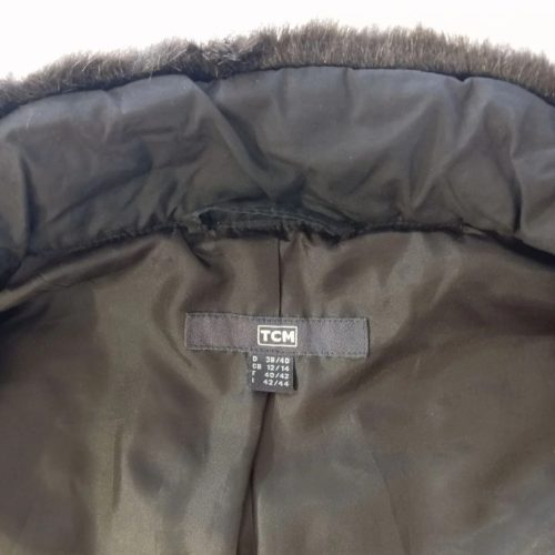 TCM női gesztenye barna steppelt pehelymellény műszőrme szegéllyel – EU 42–44 (L–XL)