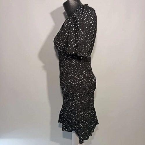 Vera & Lucy pöttyös koktélruha – nőies lendülettel