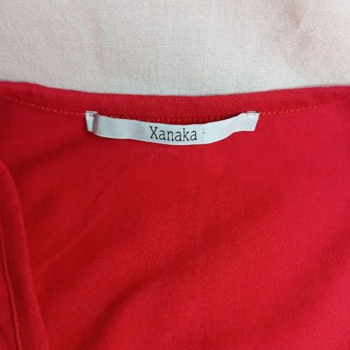 Xanaka – Piros megkötős oldalszabású női top