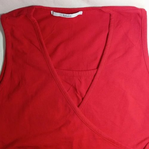 Xanaka – Piros megkötős oldalszabású női top